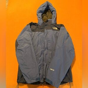 ⛷️ The North Face ski / snowboard jacket